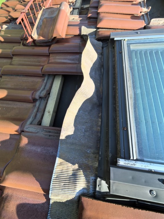 Naprawa izolacji dachowej po kunach - Głuchołazy — zdjęcie 4 z 8 | NeoTerm System