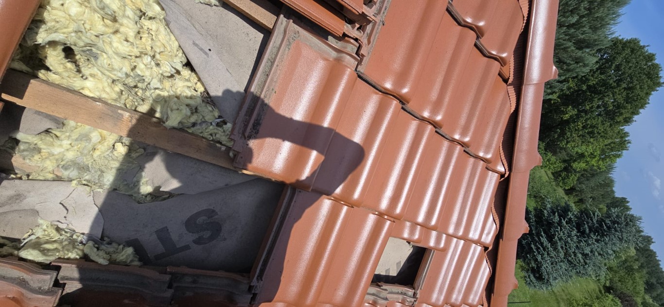 Naprawa izolacji dachowej po kunach - Koczargi Stare — zdjęcie 7 z 8 | NeoTerm System